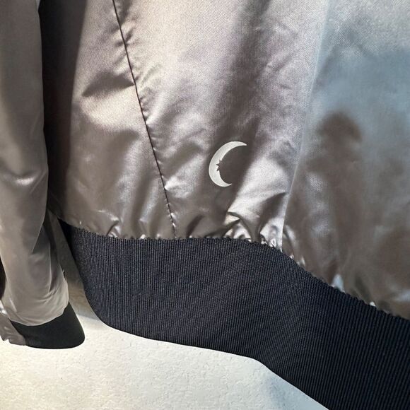 NWT Zyia Metallic Silver Nylon Full Zip Lined Hooded Jacket - Size XXL - Picture 4 of 8